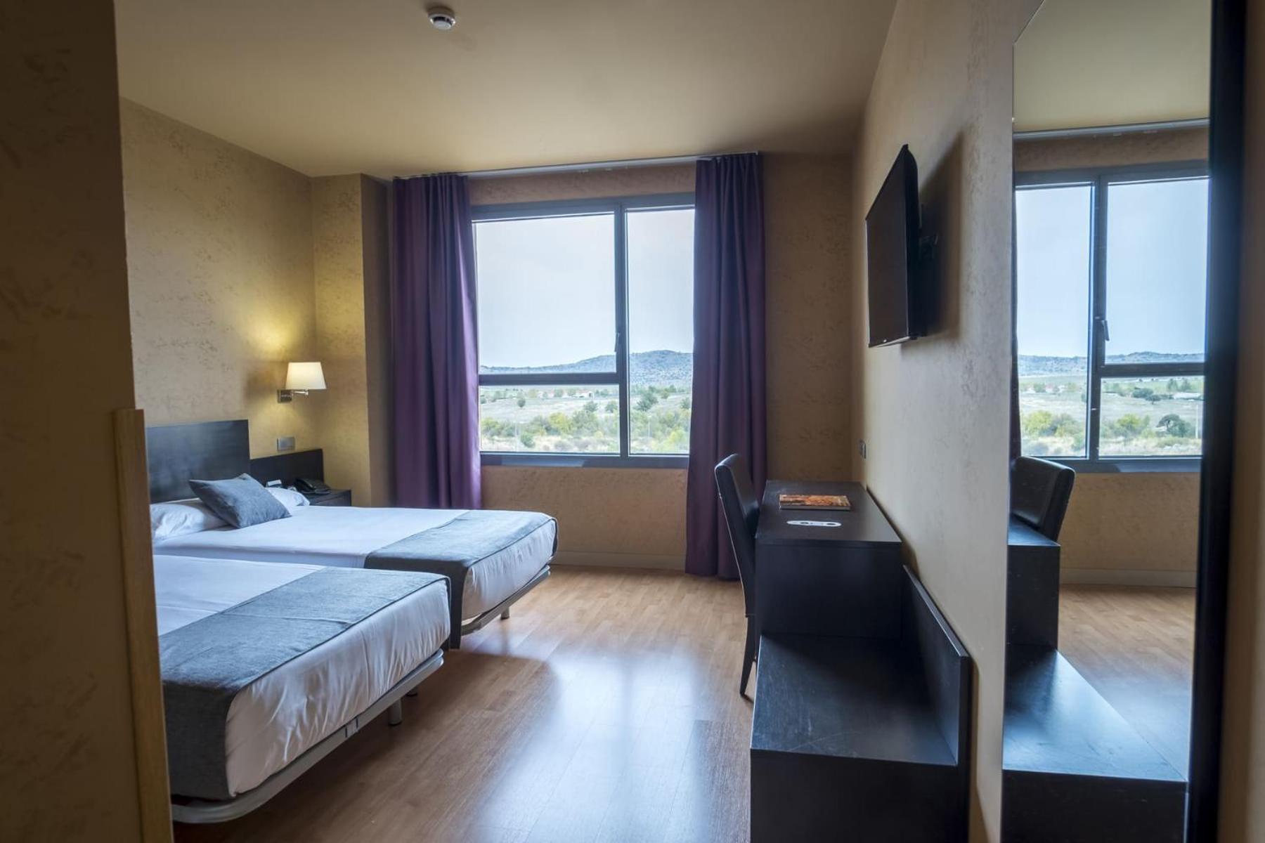 Alda El Espinar Hotel Ngoại thất bức ảnh